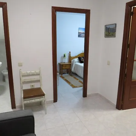 El Portal De Beni Apartment *