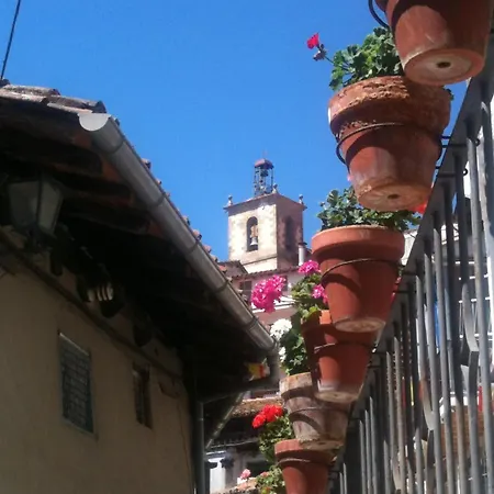 El Portal De Beni Apartment